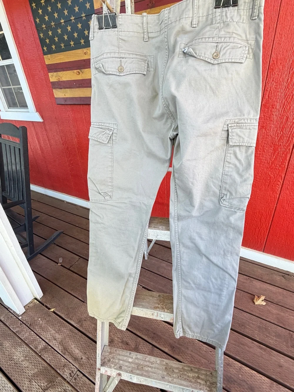Levi’s Men’s Light Khaki Cargo Pants – Relaxed Fit Utility Pants | 33x30